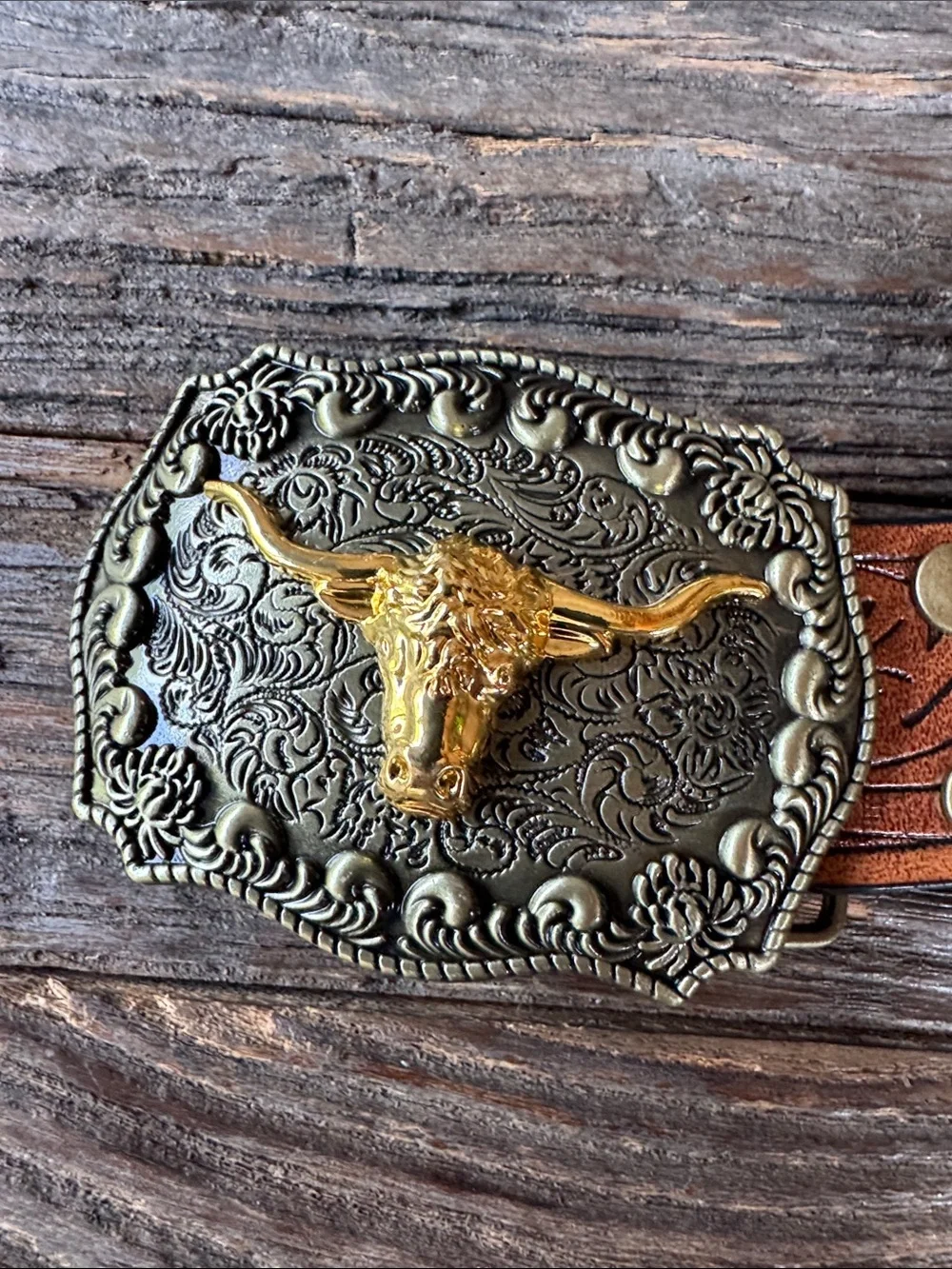 Retro style Faux leather tooled western rodeo belt with Gold Longhorn Buckle